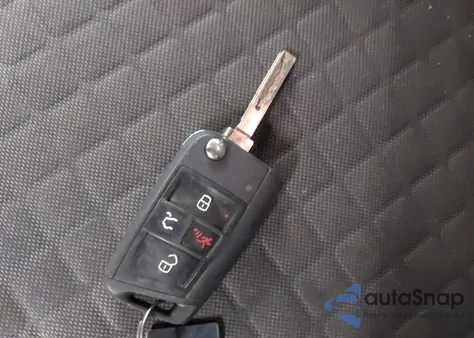 2018 Volkswagen Tiguan 2.0T S из США, поврежденный, VIN 3VV0B7AX9JM033321